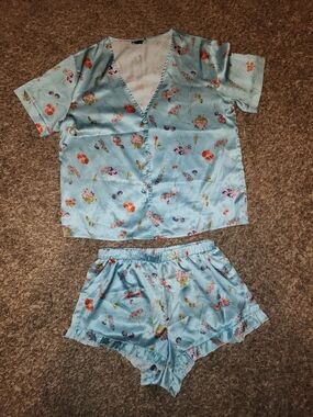 ASOS Design Satin Floral Pajama Set Blue Short Sleeve Top & Ruffle Shorts Size M